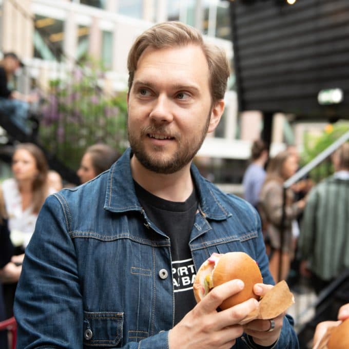 Gustav Johansson: “Jäkligt gött när favoriter från barndomen veganiseras”